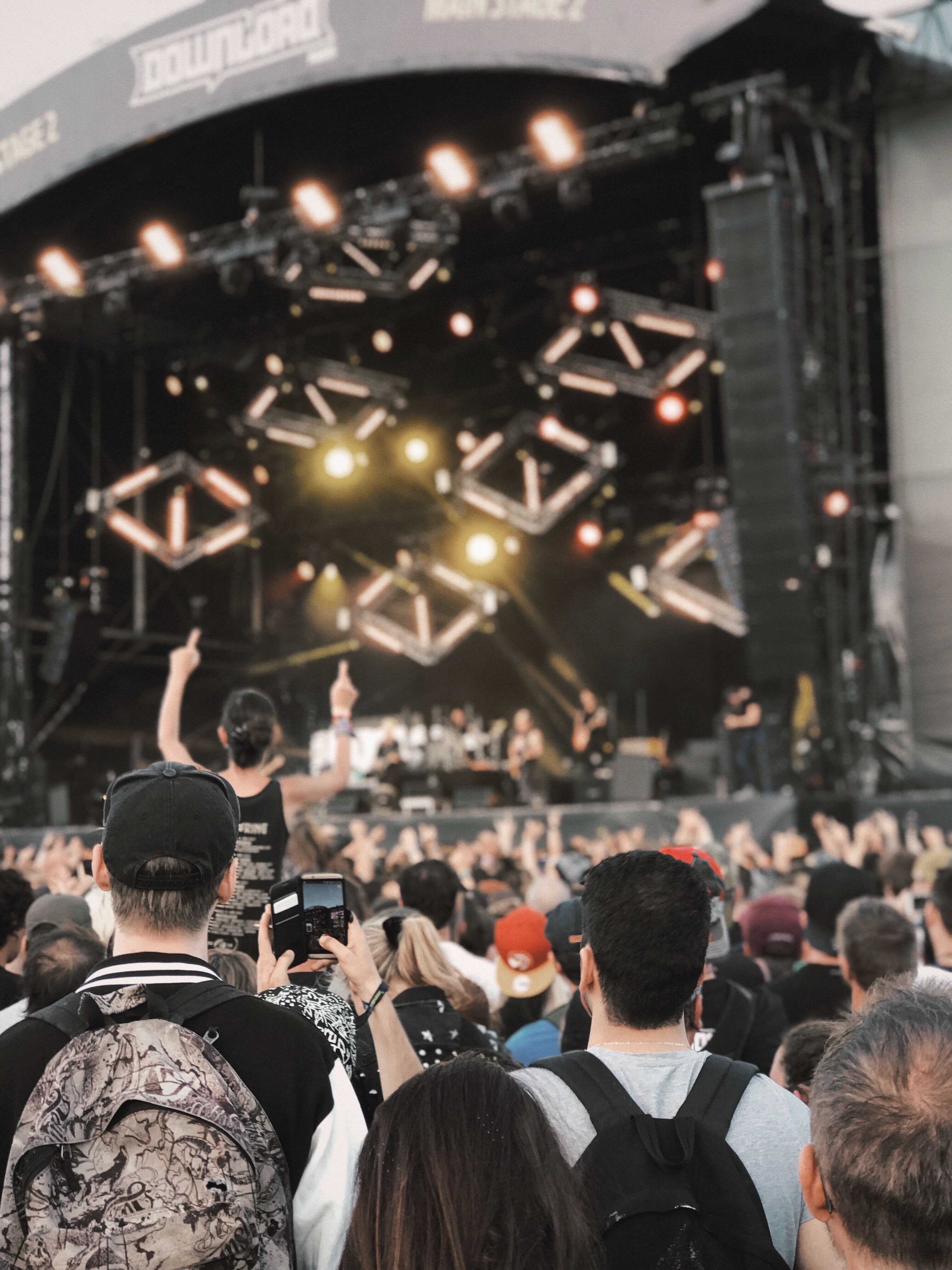 ROCKING OUT AT DOWNLOAD FESTIVAL PARIS WITH FESTICKET | QUEENBEADY