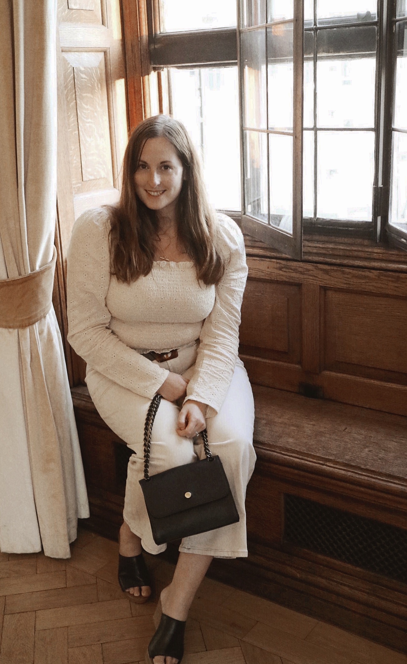 A MINIMALISTIC STYLE GUIDE | QUEENBEADY