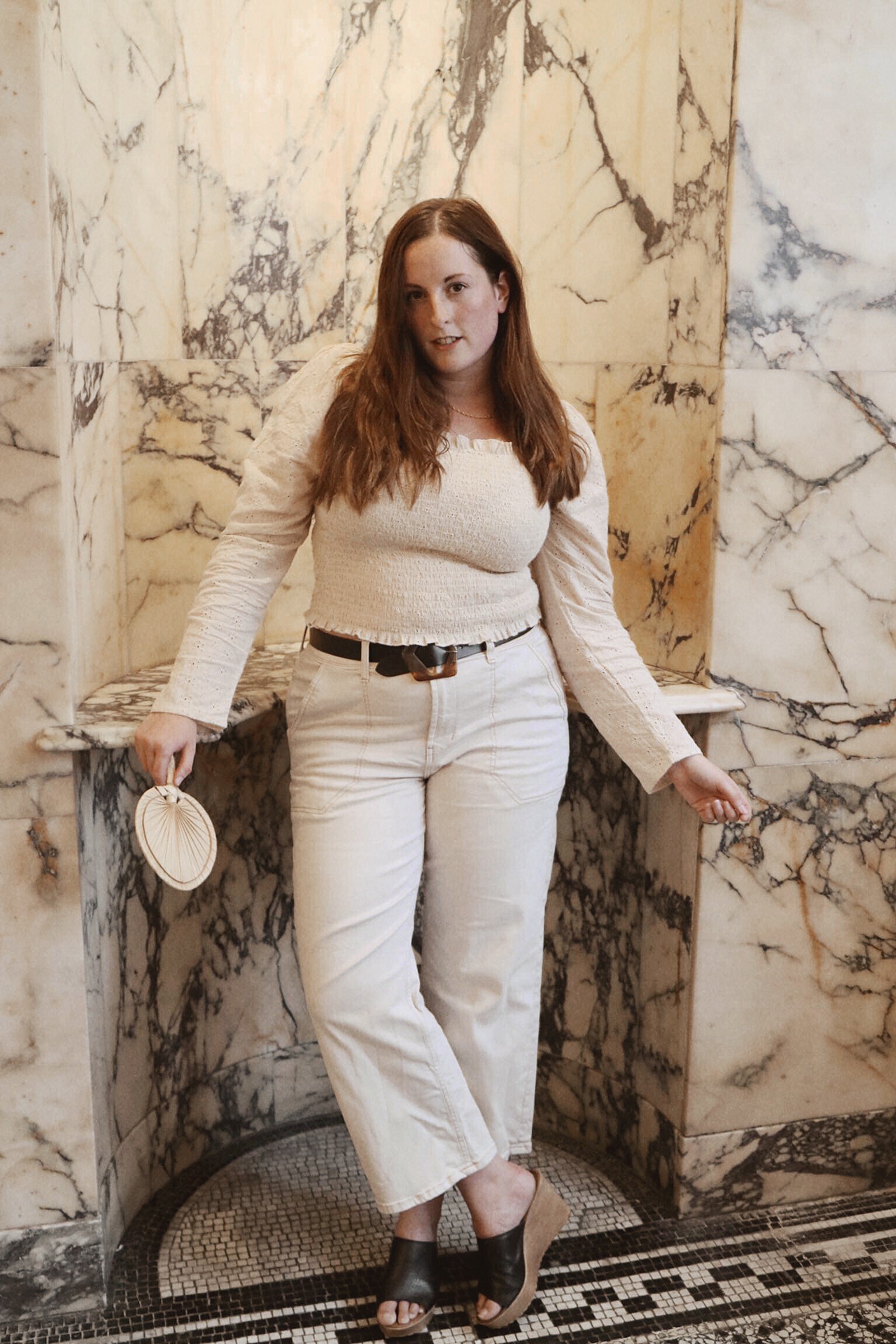 A MINIMALISTIC STYLE GUIDE | QUEENBEADY
