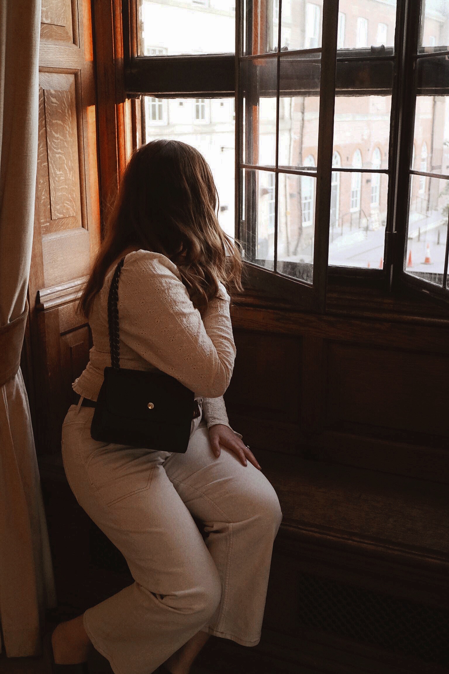 A NON-MINIMALISTS STYLE GUIDE TO MINIMALISM | QUEENBEADY